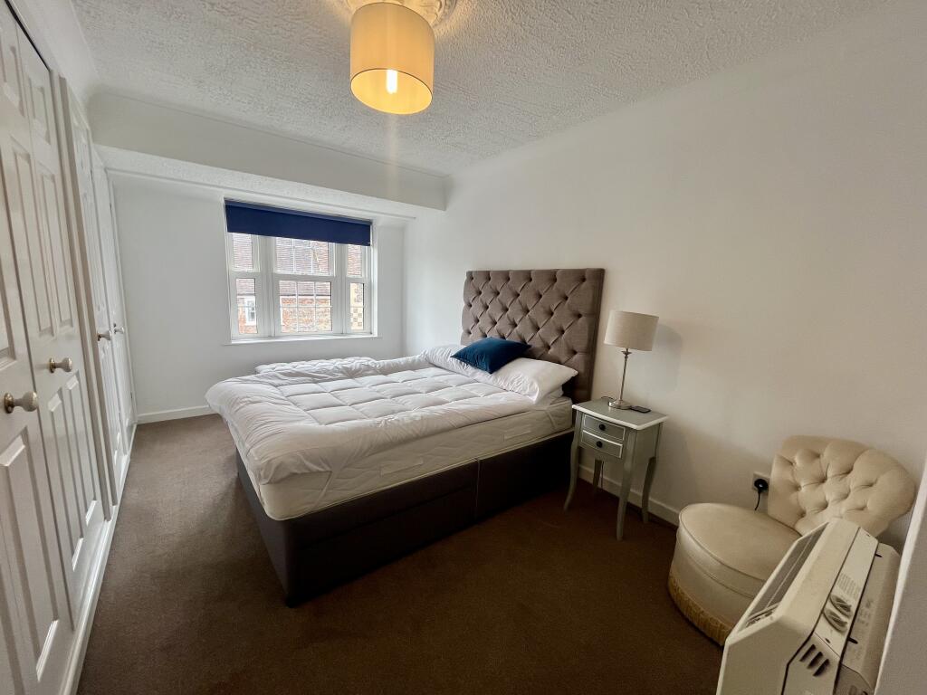 Apartment in Swindon - View 4
