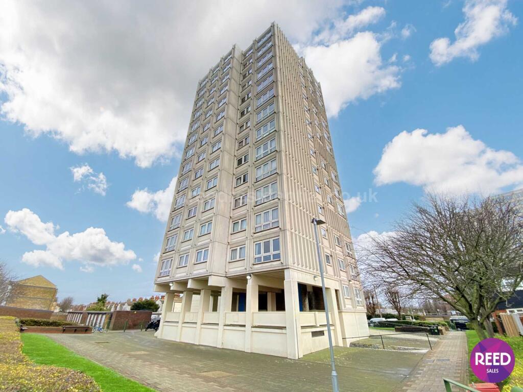 Main image of property: Salisbury Ave, Westcliff On Sea