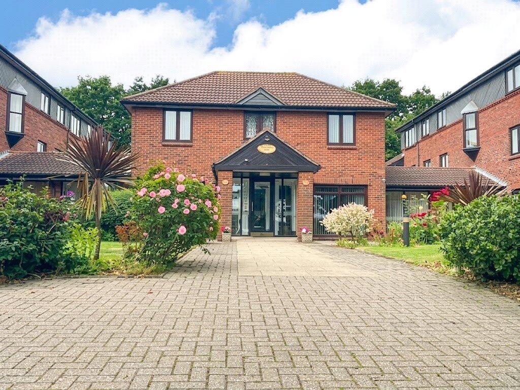 Main image of property: Imperial Avenue, Westcliff-on-Sea, Essex, SS0