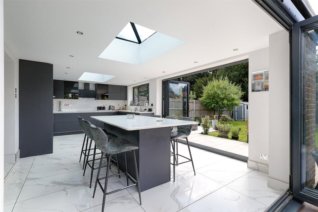 House in Kingston upon Thames - View 3