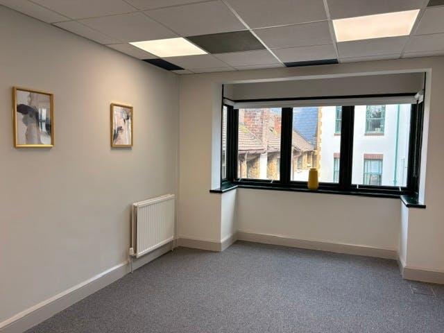 Meeting room.jpeg