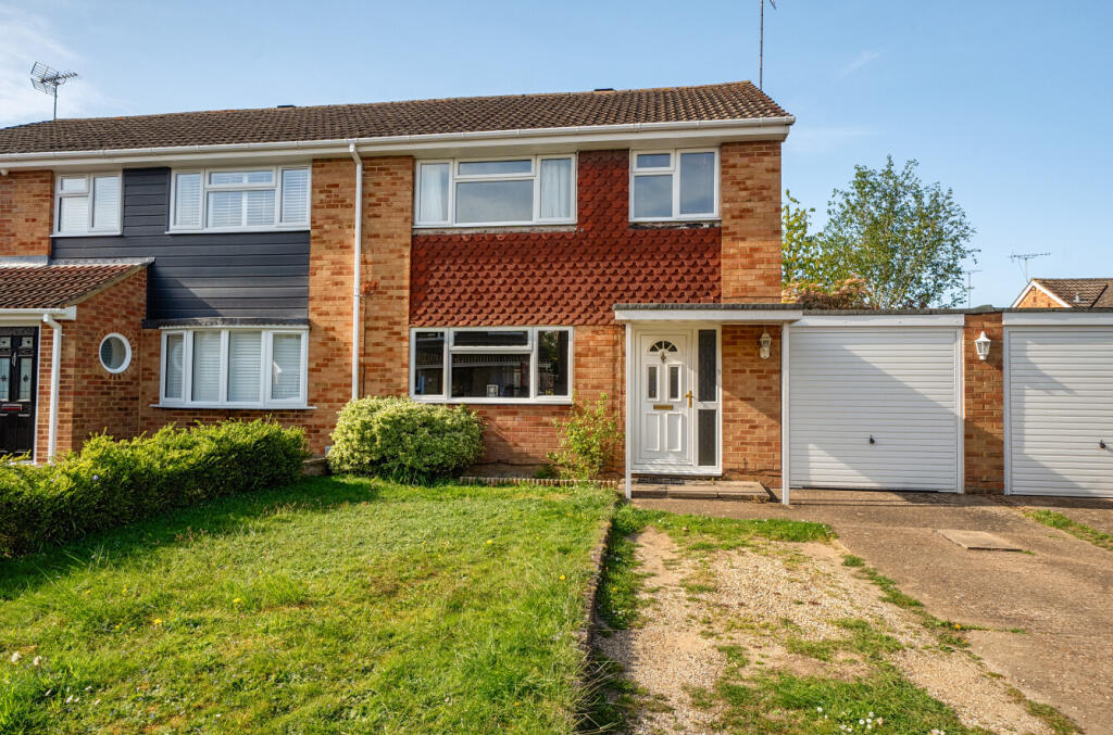 Main image of property: Sarum Crescent, Wokingham, Berkshire, RG40