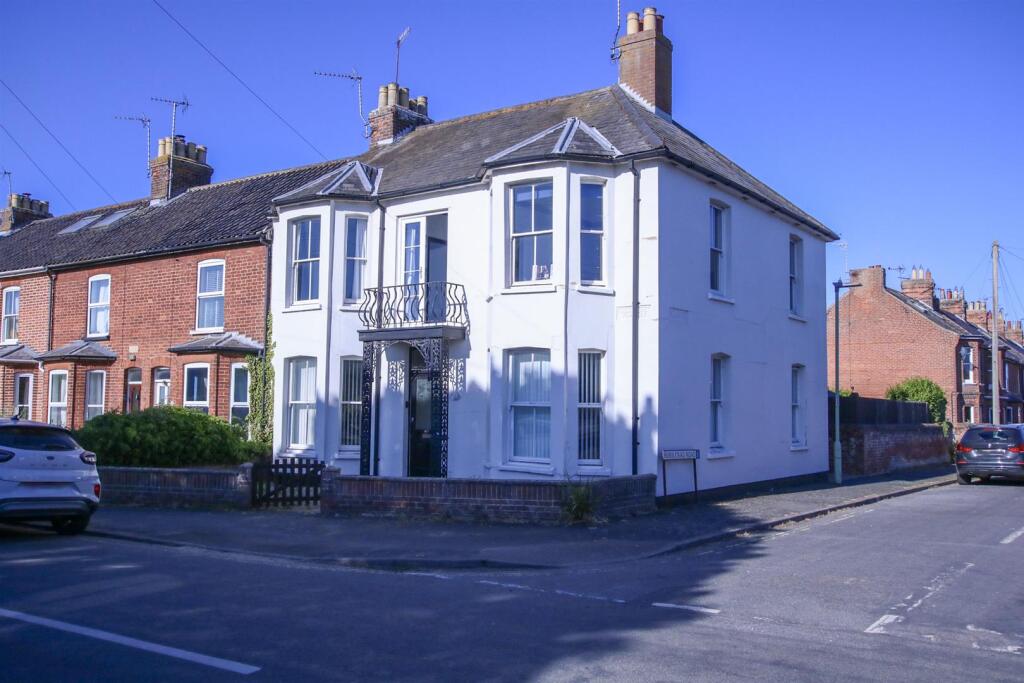 Main image of property: Lowestoft Road, Reydon, Southwold