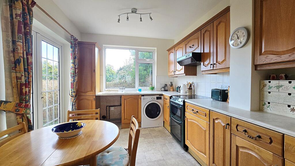 Broadway Avenue, Henleaze, Bristol BS9 photo 3