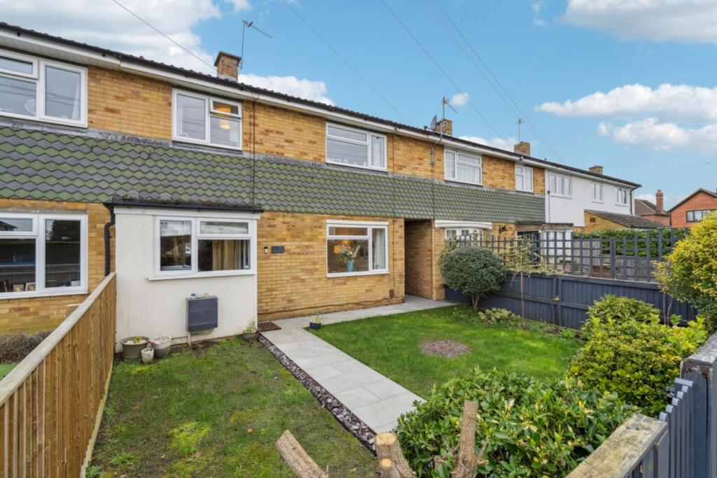 Main image of property: Cotmore Close, Thame, OX9