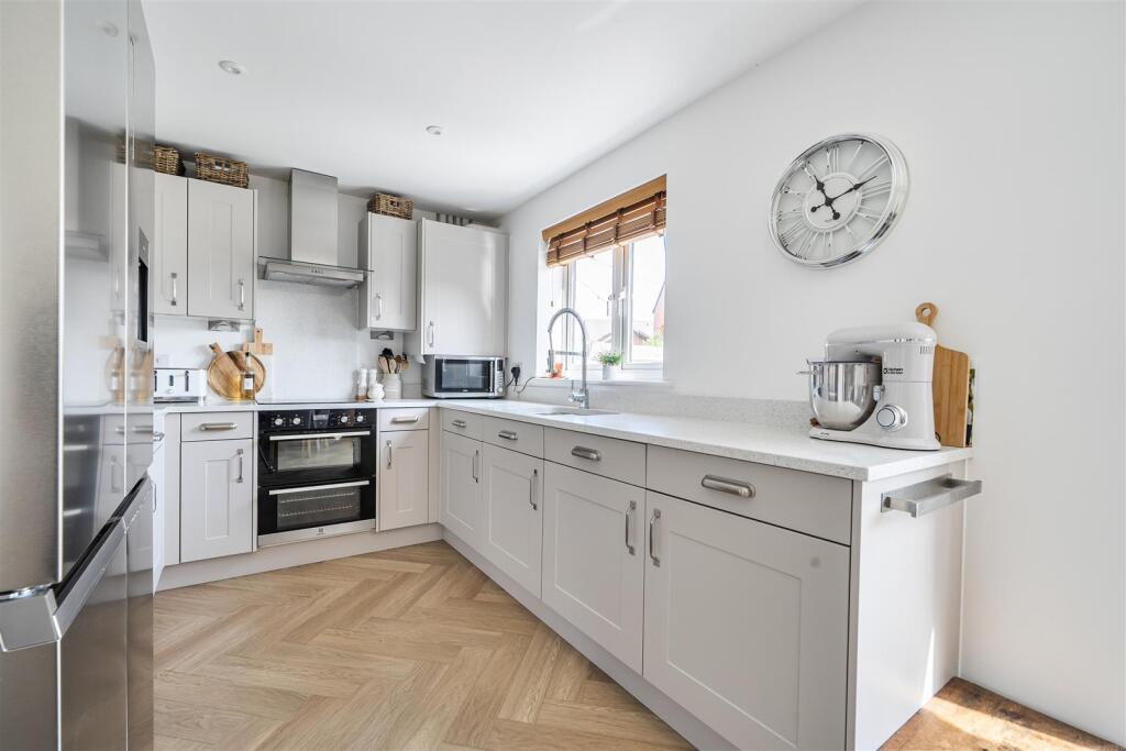 House in Fareham, Portchester - View 4