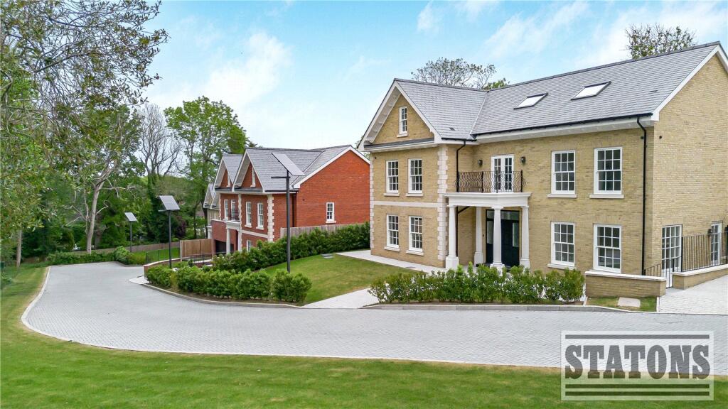 Main image of property: Cullinan Close, Cuffley, Hertfordshire, EN6