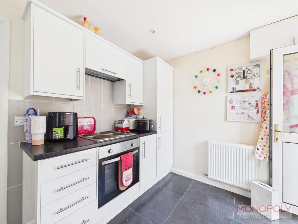 Brecon Close, Wrexham, LL12 - View 6