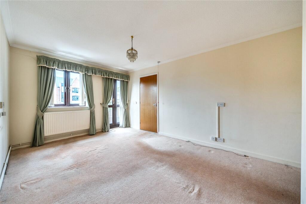 Apartment in Newport, Monmouth - View 2