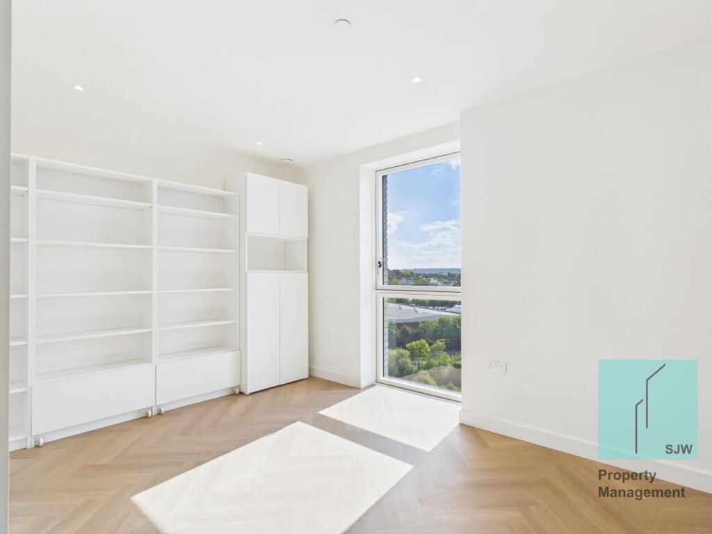 Apartment in London - View 5