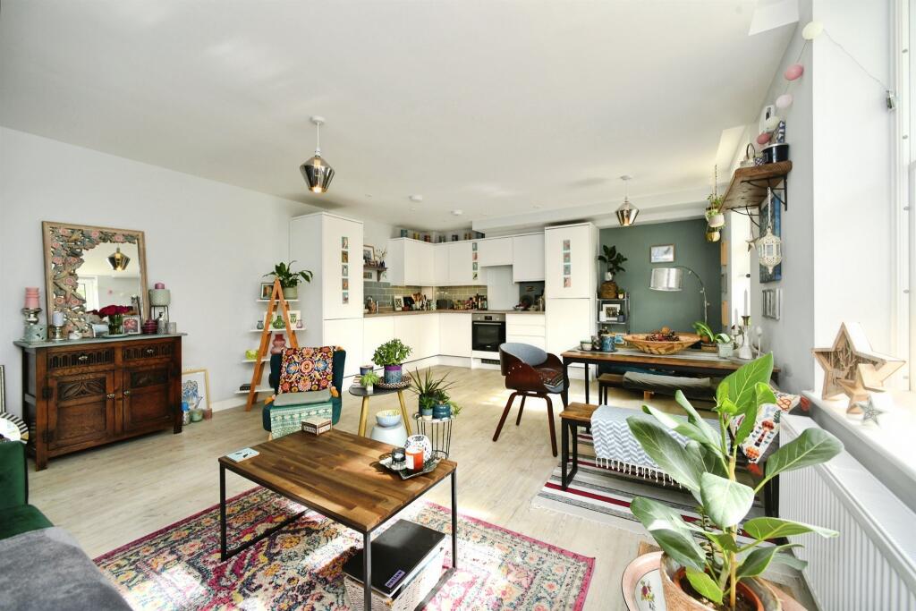 1-bed flat on Preston Road, Brighton, £112,000