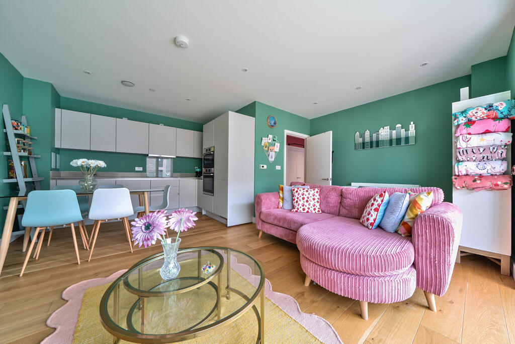 Main image of property: West Parkside, Greenwich Peninsula