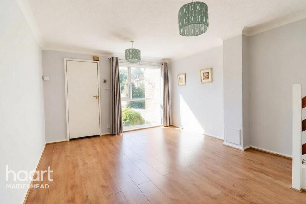 House in Slough - View 4