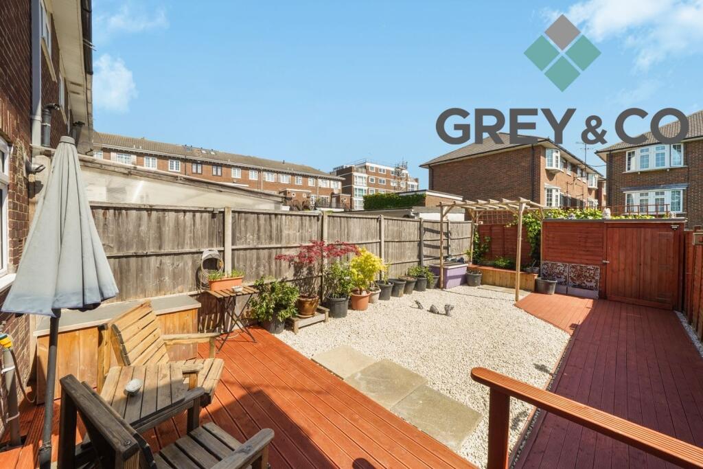 Main image of property: Rosecroft walk Wembley