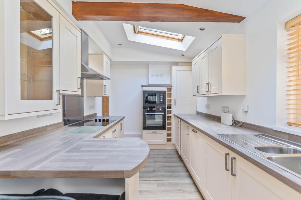 House in Crosskeys, Caerphilly - More