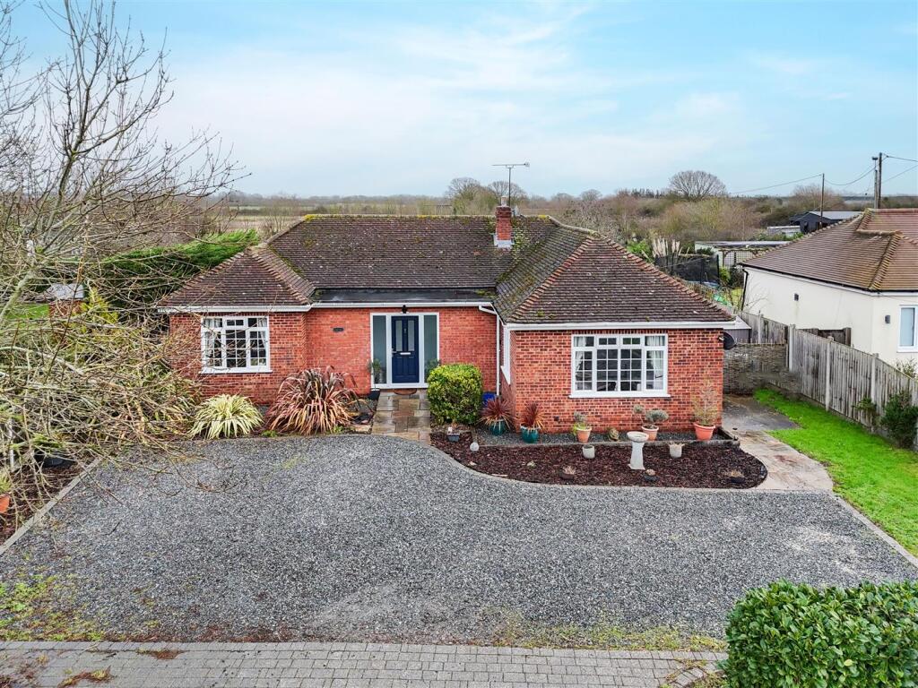Main image of property: Chelmsford Road, Purleigh