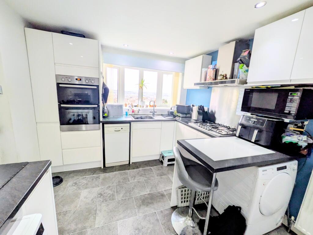 Additional image 13 of Frensham Grove, Bradford, BD7