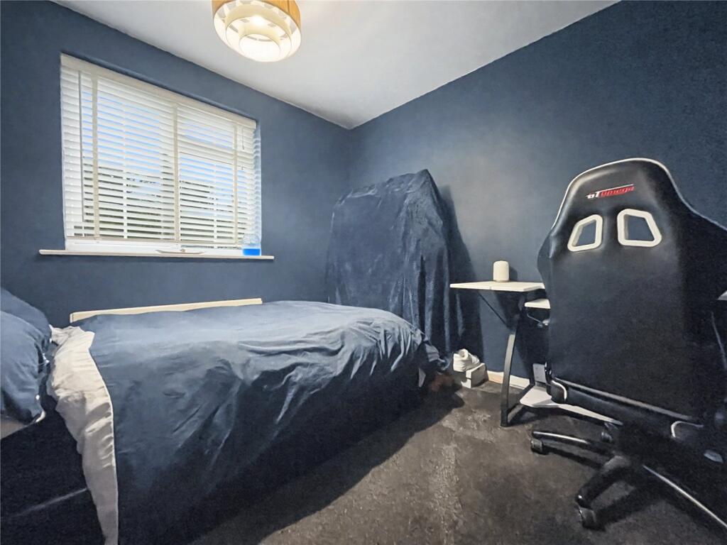 House in Gillingham, Medway - More