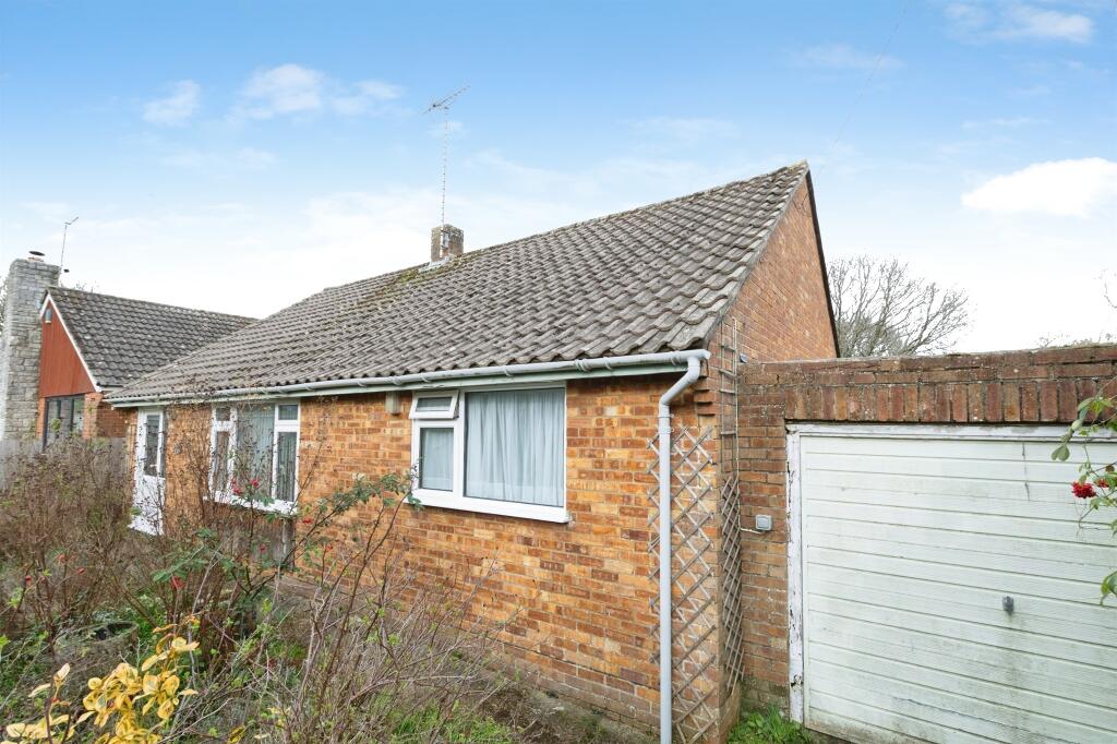 Main image of property: Elms Close, Sandleheath, FORDINGBRIDGE