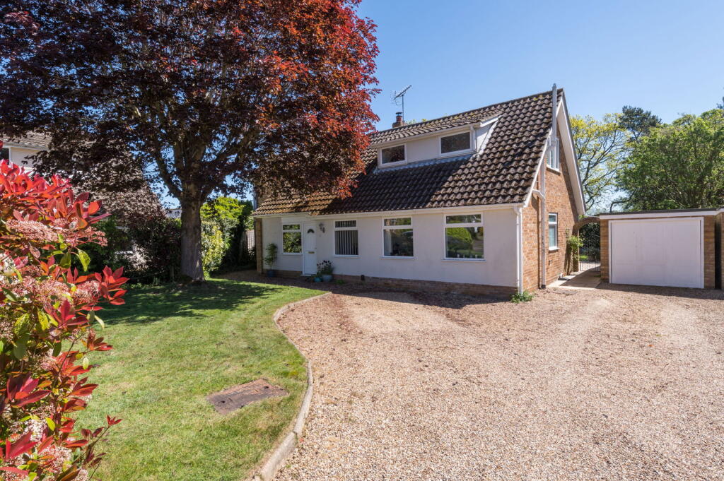 Main image of property: 6 Rose Acre, Holton St Mary