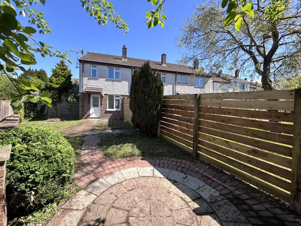 2-bed terraced on Trelawney Parc, St. Columb, £190,000