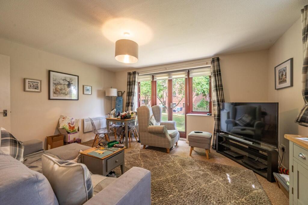 Apartment in Chelmsford - View 4