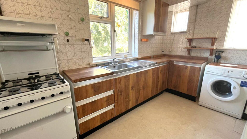 Apartment in Brighton - View 5