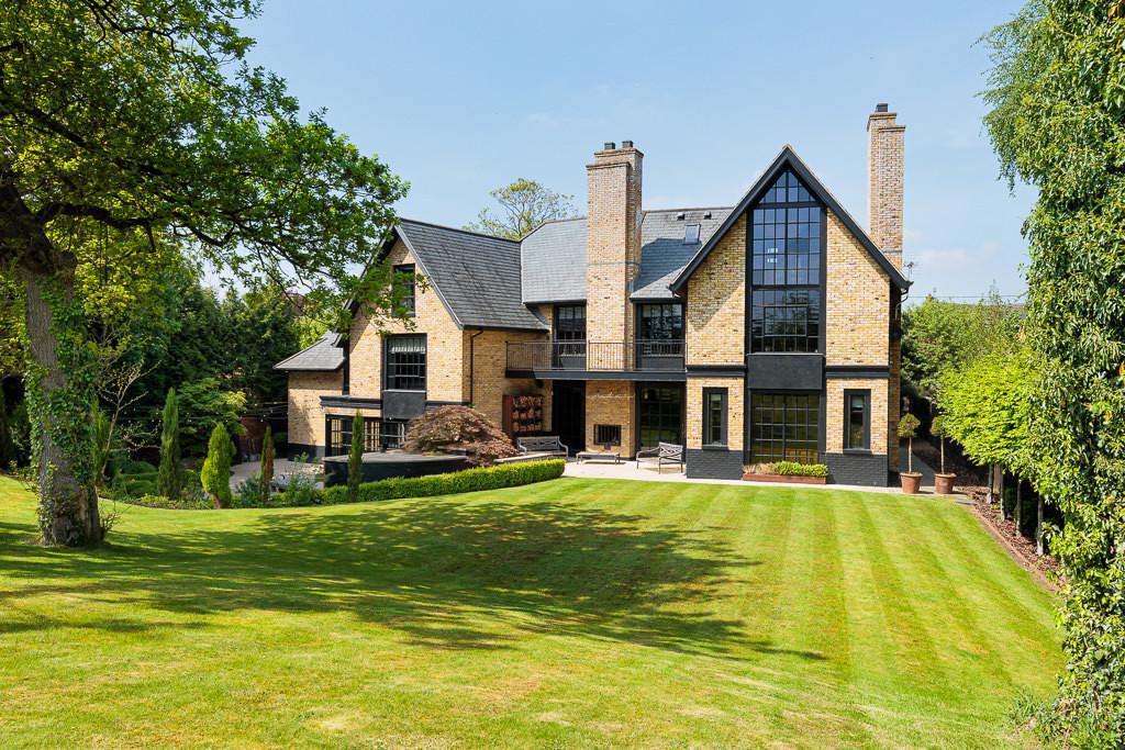Main image of property: The Ponds, Main Road, Goostrey, Cheshire East