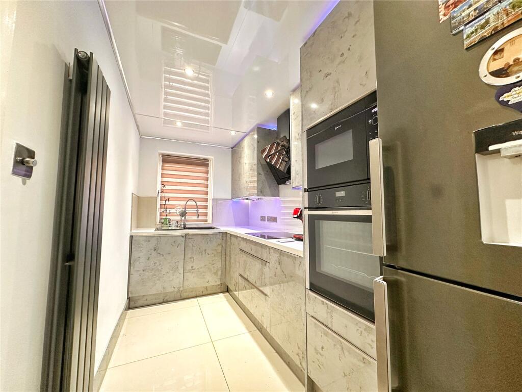 Apartment in Manchester - View 4