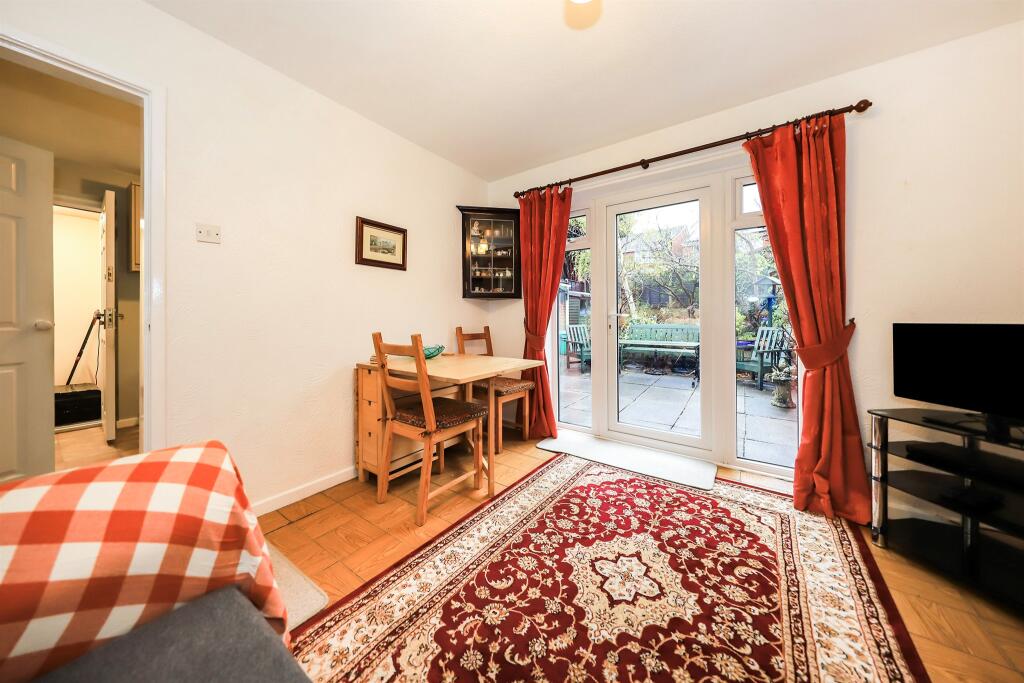 Keats Drive, Bilston photo 4