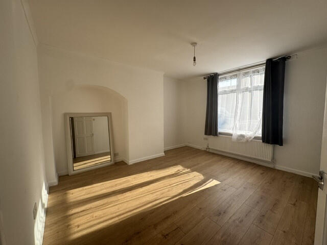 Main image of property: No Deposit Option, Heathway, Dagenham, RM10