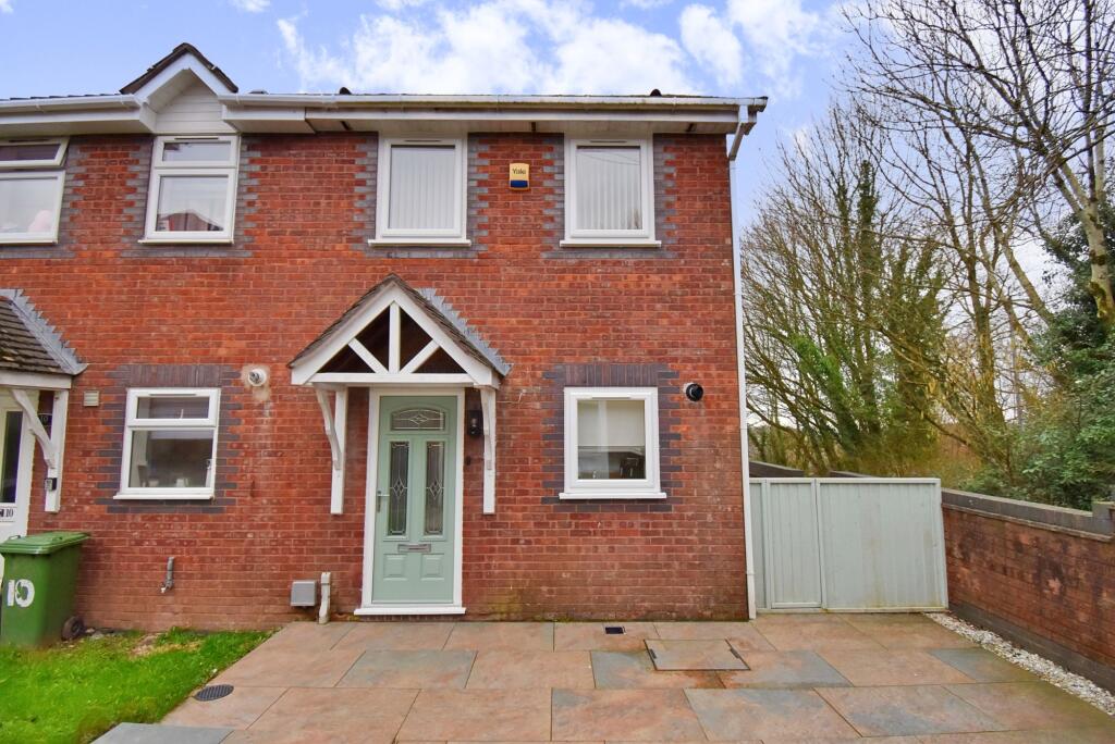 Main image of property: Pant Gwyn Close, Henllys, NP44