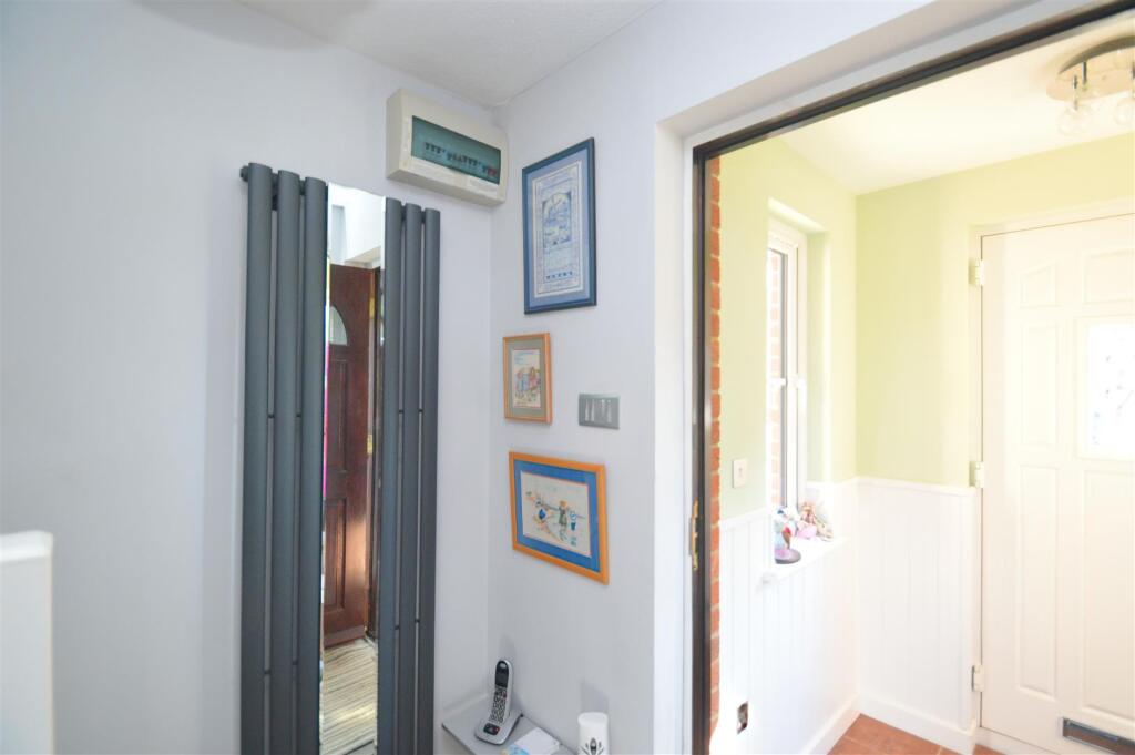 House in Carisbrooke, Gunville, Newport - View 4