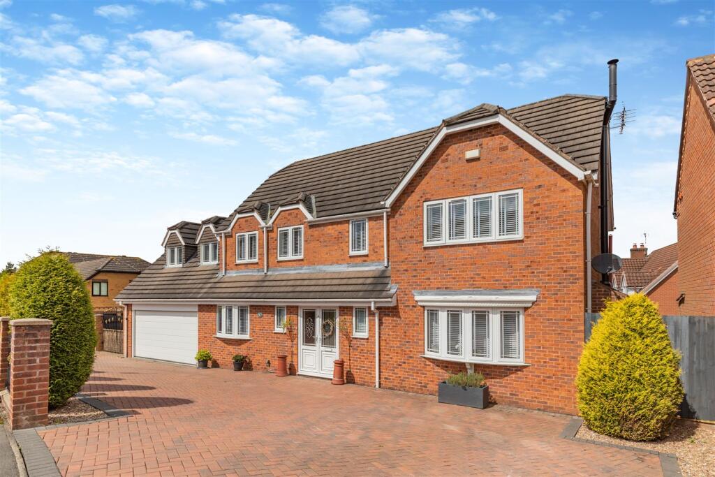 Main image of property: Hawthorne Close, Sutton-in-Ashfield