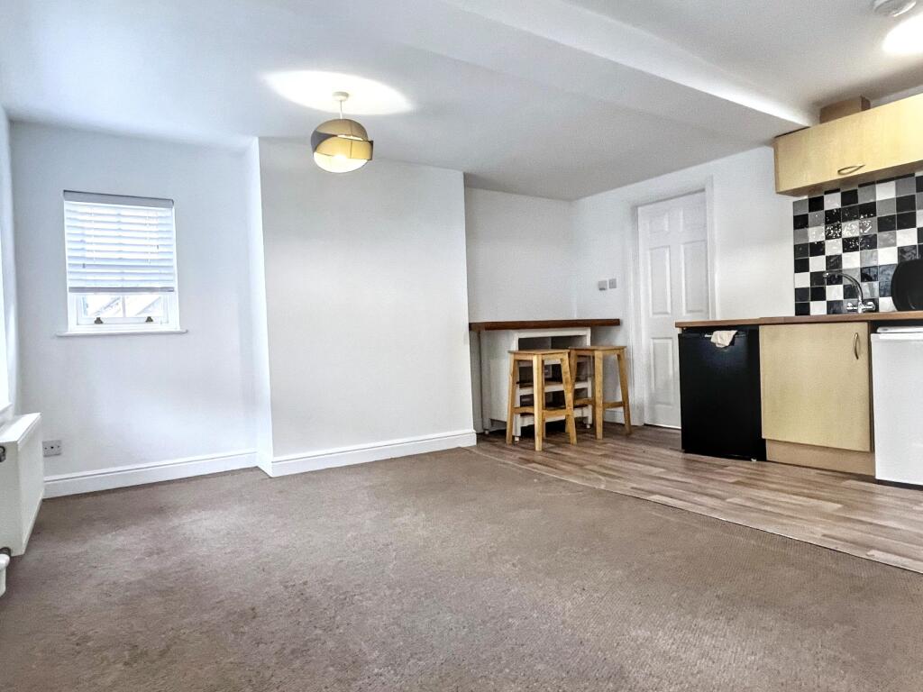 Apartment in Harrogate - View 3
