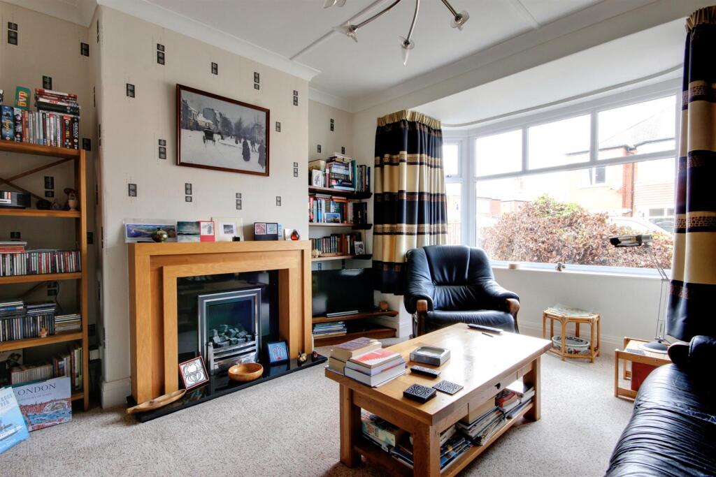 House in Kingston Upon Hull - View 4