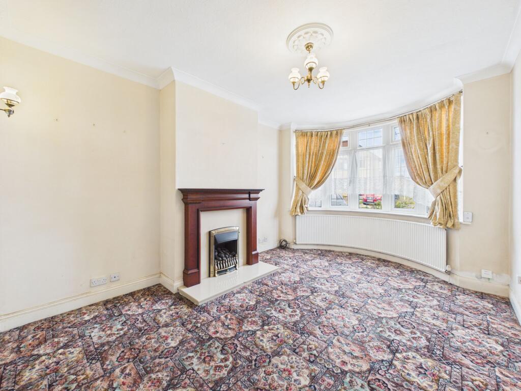 House in Nottingham - View 5