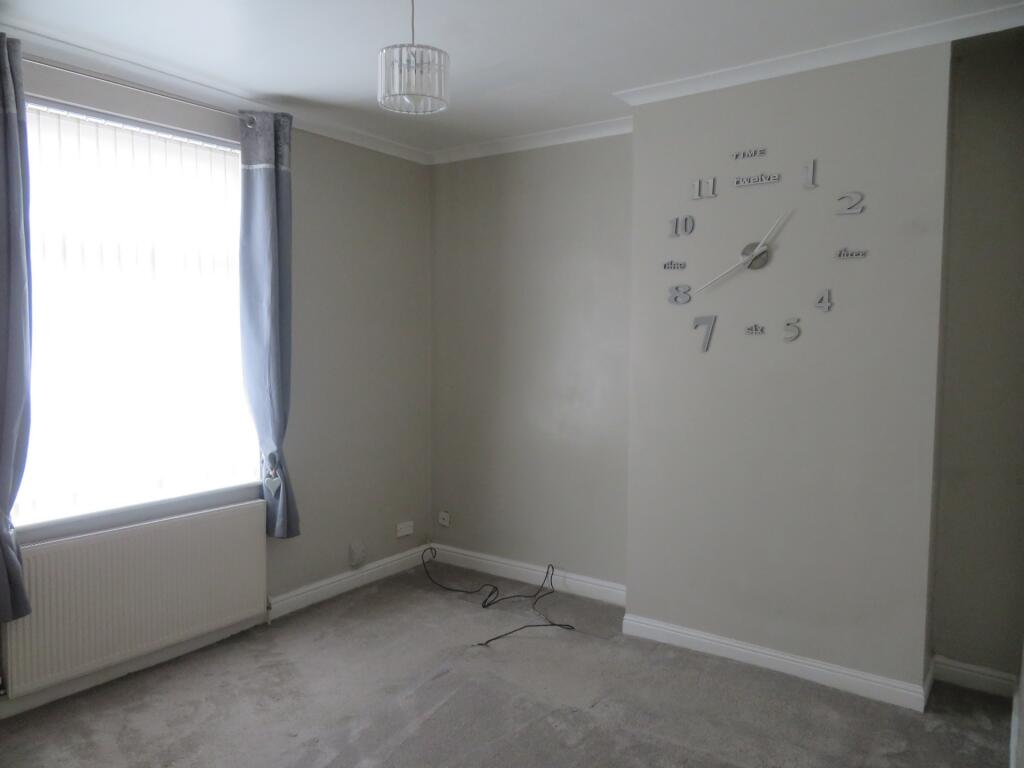 House in Oldham - View 5