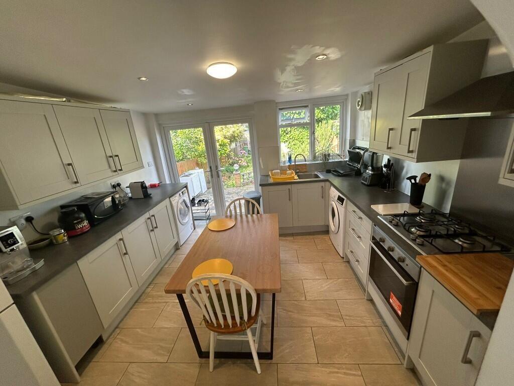 Main image of property: Kent Road, Dagenham, London, RM10