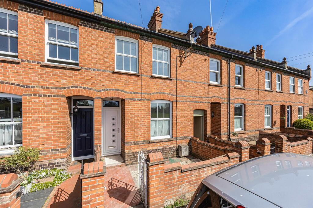 Main image of property: Kidmore End Road, Emmer Green, Reading