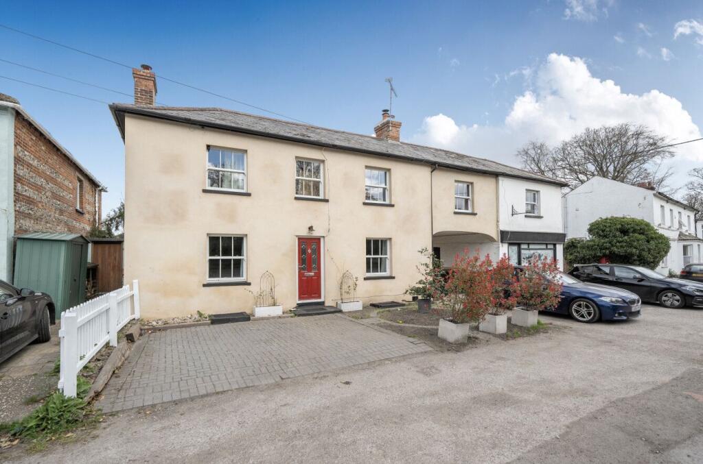 Main image of property: Weyhill Road, Weyhill, SP11 0PP