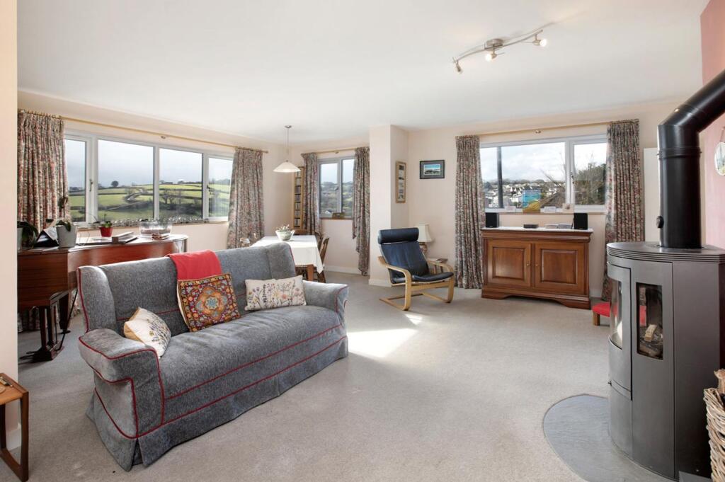 House in Exeter - View 5