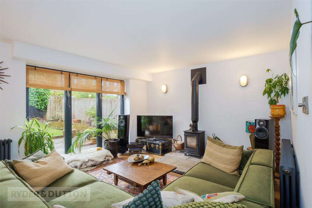 Deer Hill Drive, Marsden, Huddersfield, West Yorkshire, HD7 photo 4