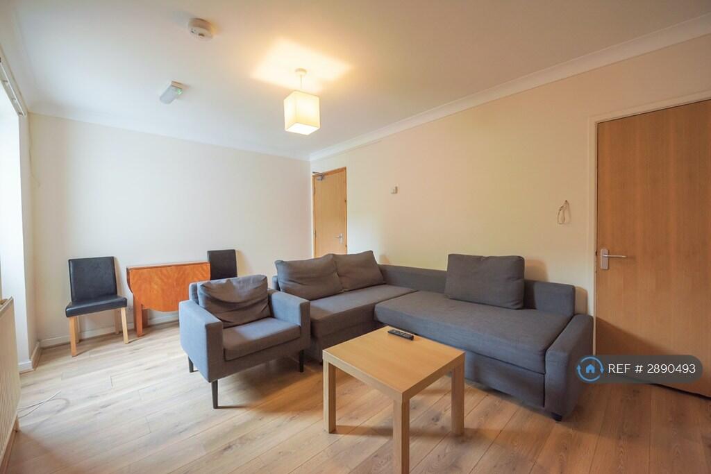 Main image of property: Blenheim Gardens, Reading, RG1