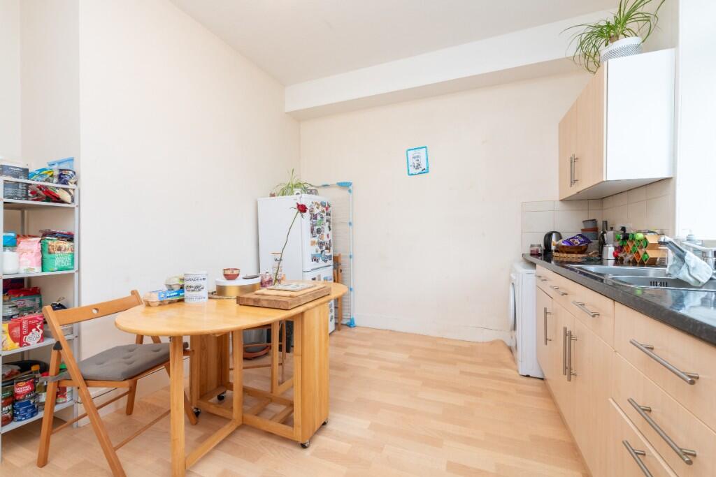 Additional image 7 of Esslemont Avenue, Aberdeen, AB25