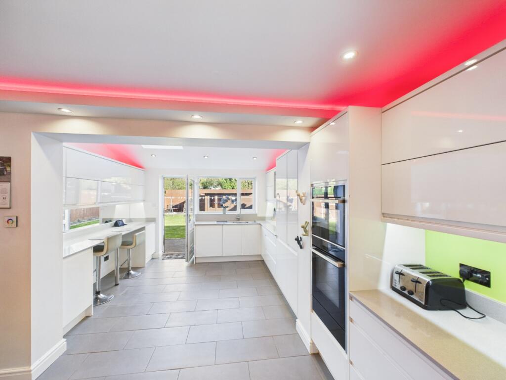 House in Hull, Kingston upon Hull - View 4