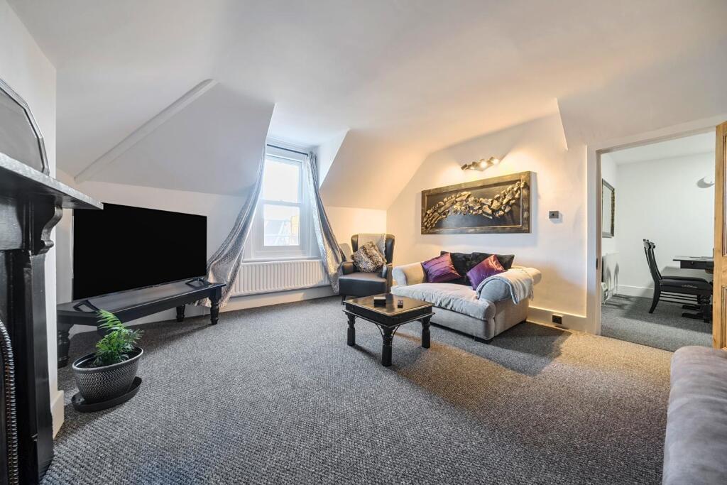 Apartment in Portsmouth - View 4