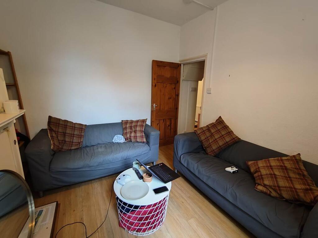House in Cardiff - View 2