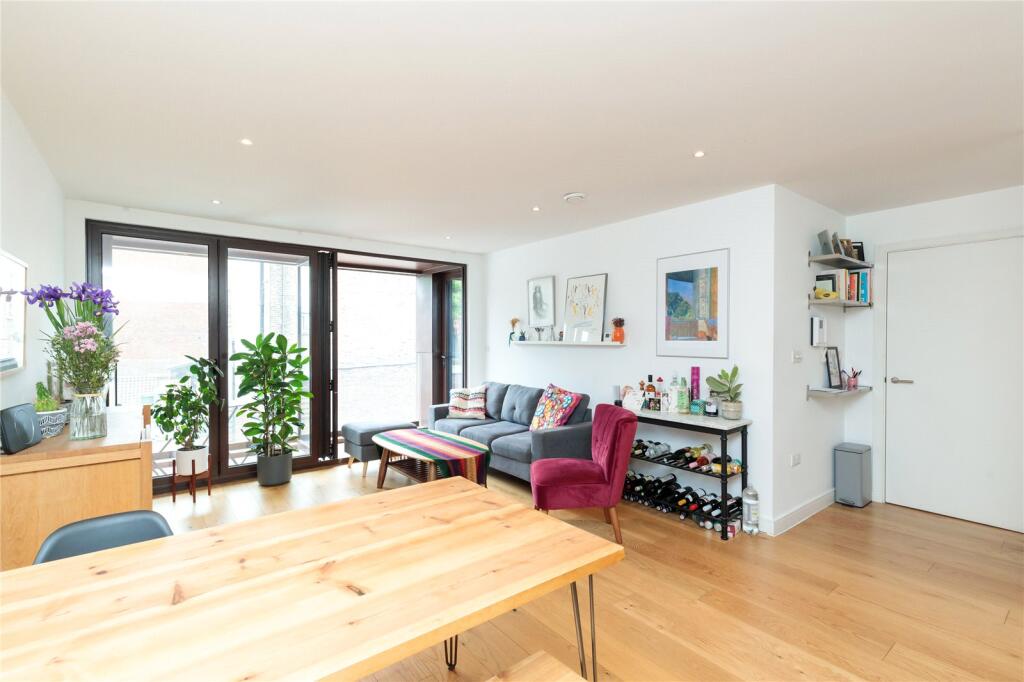 Main image of property: Elmore Street,
Canonbury, N1
