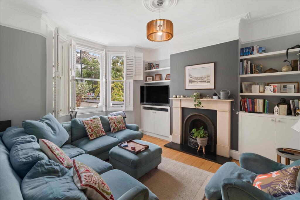 House in London - View 2
